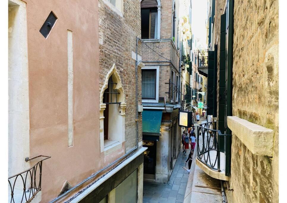 Sweet Time Venice, Luxury San Marco Frezzaria Apt! Buitenkant foto